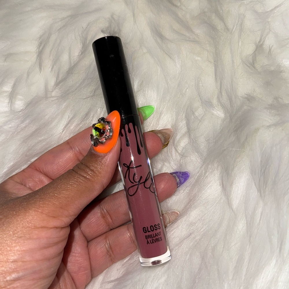 Kylie cosmetics exposed liquid lipstick